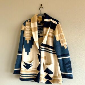 Pendleton sweater jacket women’s L will fit XL western tribal design